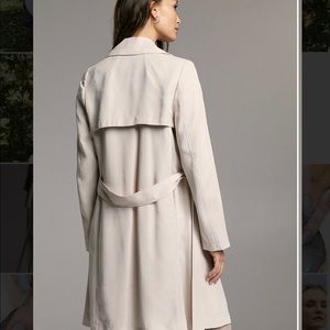 Brand new aritzia Babaton trench coat